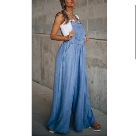 NWTStylish Blue Denim Jumpsuit - Picture 2 of 8